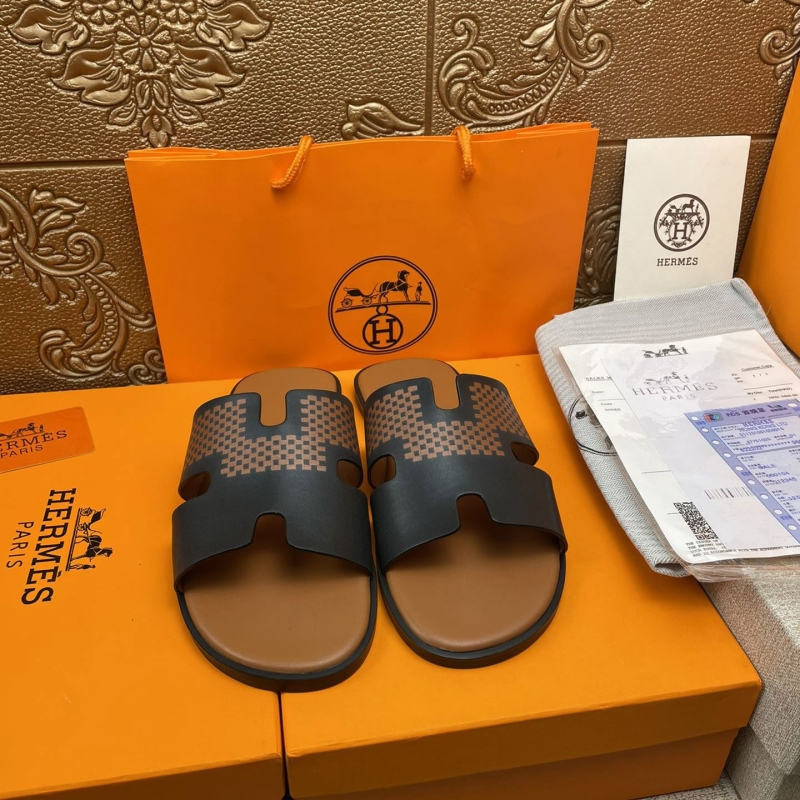 H**mes slippers